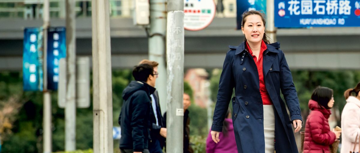 Сяоцянь —- це нове обличчя річного звіту 2016 року. Молода китайська жінка бере нас у подорож по своєму життю й столиці Шанхаю.